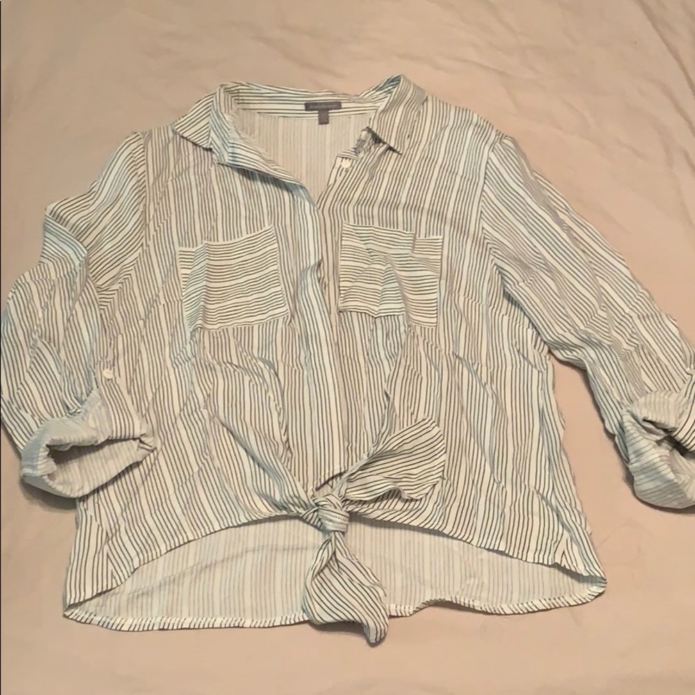 Front knot shirt